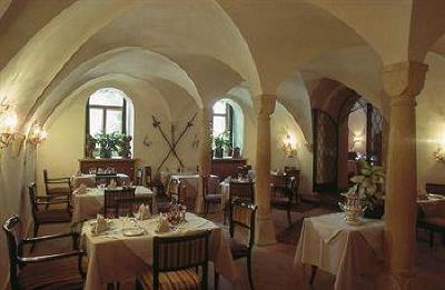 фото отеля Hotel Schloss Duernstein