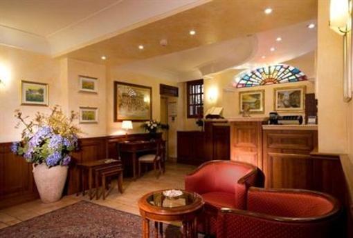 фото отеля Hotel Trevi Rome