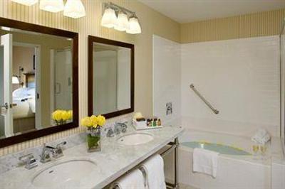 фото отеля Sheraton St. Paul Woodbury Hotel