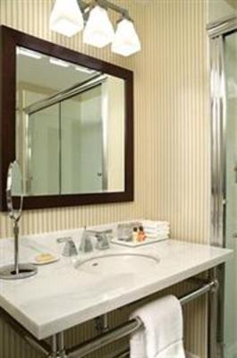 фото отеля Sheraton St. Paul Woodbury Hotel