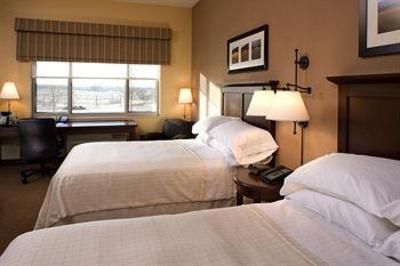 фото отеля Sheraton St. Paul Woodbury Hotel