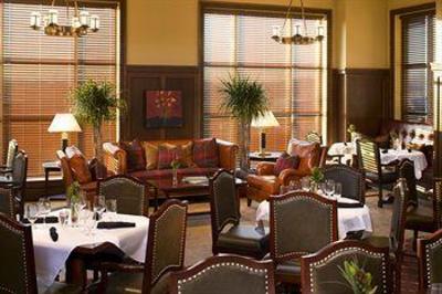 фото отеля Sheraton St. Paul Woodbury Hotel