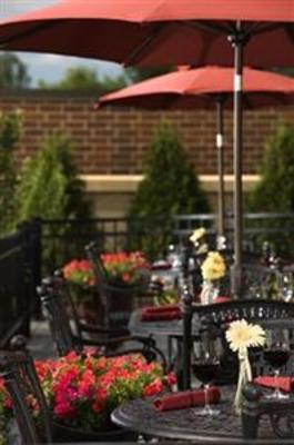 фото отеля Sheraton St. Paul Woodbury Hotel
