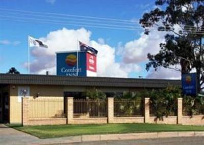 фото отеля Comfort Inn Hilltop