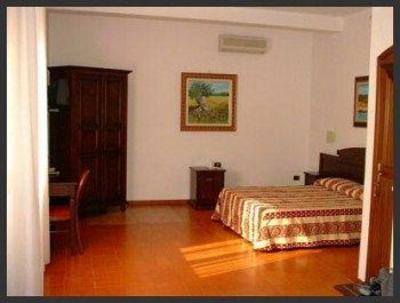 фото отеля Villa Scapone Mattinata