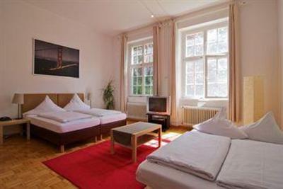 фото отеля Apartment Hotel Konstanz