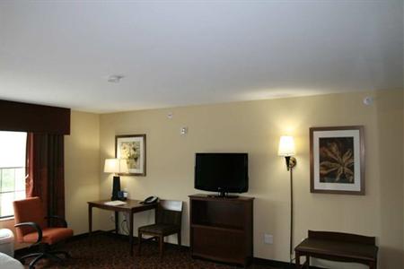 фото отеля Hampton Inn & Suites Aberdeen