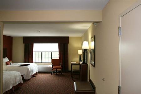 фото отеля Hampton Inn & Suites Aberdeen