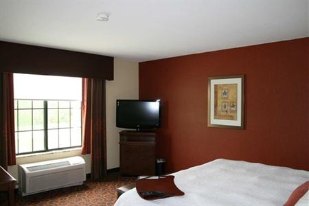 фото отеля Hampton Inn & Suites Aberdeen