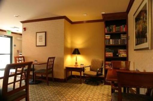 фото отеля Staybridge Suites Middleton / Madison