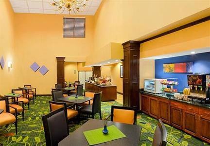 фото отеля Fairfield Inn & Suites Atlanta Airport North