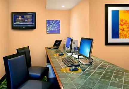 фото отеля Fairfield Inn & Suites Atlanta Airport North