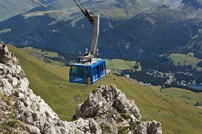 фото отеля Hotel Alpina Arosa