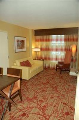 фото отеля Embassy Suites Atlanta-Kennesaw Town Center