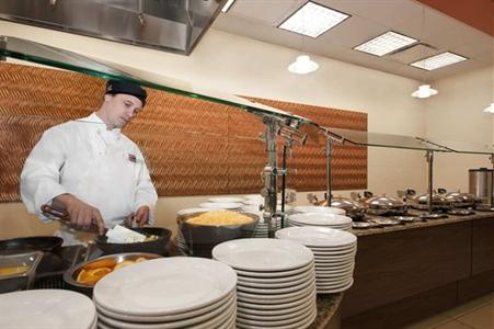 фото отеля Embassy Suites Atlanta-Kennesaw Town Center