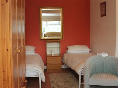 фото отеля Leeward House B&B
