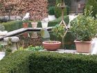 фото отеля Leeward House B&B