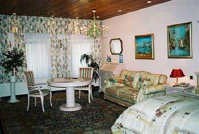 фото отеля Hotel-Restaurant Barbarossahof