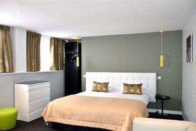 фото отеля Hotel Le Saint-Georges Chalon-sur-Saone