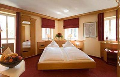 фото отеля Hotel Fischerhaus Starnberg