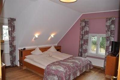 фото отеля Hotel Fischerhaus Starnberg