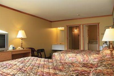 фото отеля Sportsman Lodge Golden (British Columbia)
