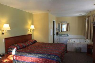 фото отеля Sportsman Lodge Golden (British Columbia)