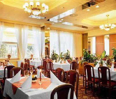 фото отеля Top Hotel Prague Garni