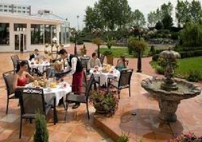фото отеля Top Hotel Prague Garni