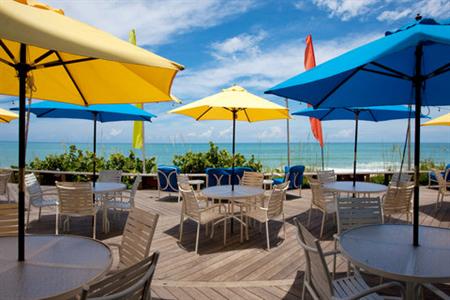 фото отеля Crowne Plaza Melbourne Oceanfront