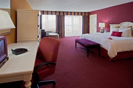 фото отеля Crowne Plaza Melbourne Oceanfront