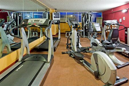 фото отеля Crowne Plaza Melbourne Oceanfront