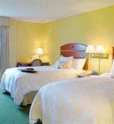 фото отеля Hampton Inn & Suites Ft. Lauderdale-Airport