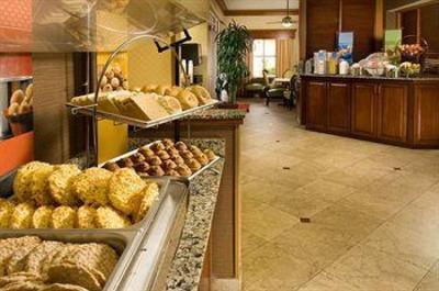 фото отеля Hampton Inn & Suites Ft. Lauderdale-Airport