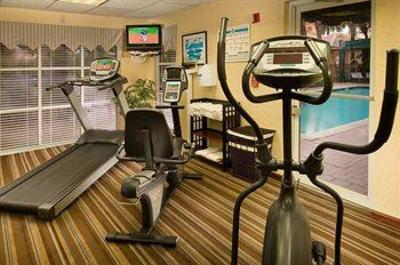фото отеля Hampton Inn & Suites Ft. Lauderdale-Airport