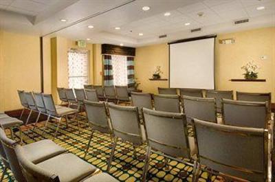 фото отеля Hampton Inn & Suites Ft. Lauderdale-Airport