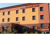 Max Inn Hotel