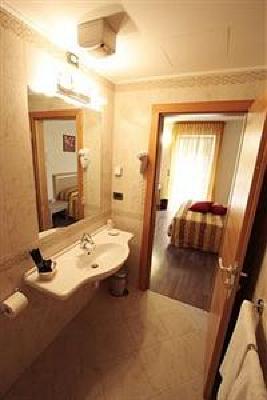 фото отеля Elite Hotel Levico Terme