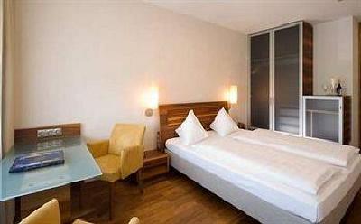 фото отеля Hotel Penz West