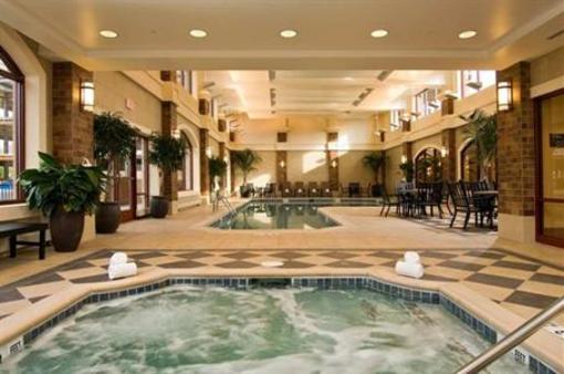 фото отеля Hampton Inn & Suites Saratoga Springs