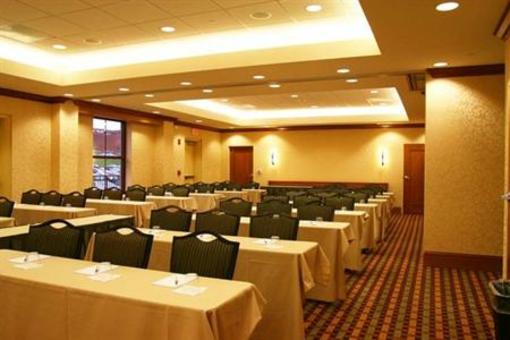 фото отеля Hampton Inn & Suites Saratoga Springs