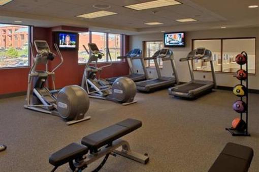 фото отеля Hampton Inn & Suites Saratoga Springs