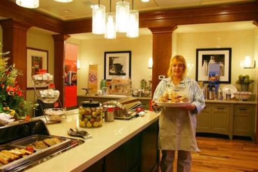 фото отеля Hampton Inn & Suites Saratoga Springs