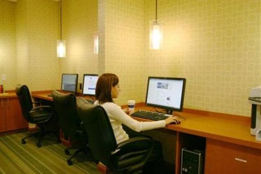 фото отеля Hampton Inn & Suites Saratoga Springs