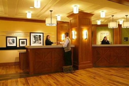 фото отеля Hampton Inn & Suites Saratoga Springs