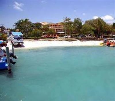 фото отеля Offshore Noosa Resort