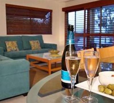 фото отеля Offshore Noosa Resort