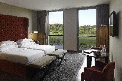 фото отеля CS Morgado Golf Hotel
