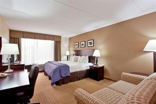 фото отеля Holiday Inn Kalamazoo-West