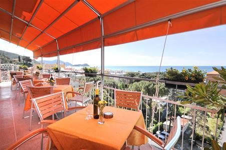 фото отеля Hotel Mediterraneo Lavagna